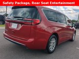New 2025 Chrysler Pacifica Select image 4