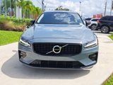 Used 2022 Volvo S60 B5 Momentum w/ Premium Package image 2