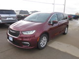 Used 2023 Chrysler Pacifica Touring-L image 3