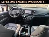 New 2026 Chrysler Pacifica Select image 3