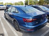 Used 2021 Volkswagen Jetta SE w/ SE Cold Weather Package image 4