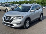 Used 2017 Nissan Rogue SV image 4