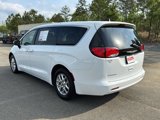 Used 2023 Chrysler Voyager LX image 3