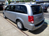 Used 2018 Dodge Grand Caravan SE image 4