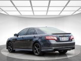 Used 2010 Toyota Camry SE image 2