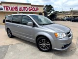 Used 2017 Dodge Grand Caravan SXT image 2