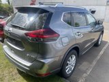 Used 2019 Nissan Rogue SV image 4