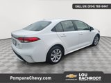 Used 2022 Toyota Corolla LE image 3