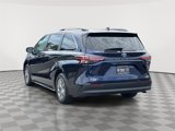 Used 2022 Toyota Sienna LE image 4