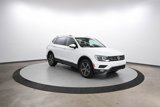 Used 2019 Volkswagen Tiguan SEL image 2