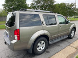 Used 2005 Nissan Pathfinder SE w/ (P01) Se Premium Pkg image 6
