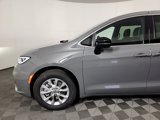 New 2025 Chrysler Pacifica Select image 2