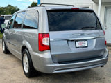 Used 2015 Chrysler Town & Country Touring image 4