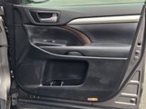 Used 2016 Toyota Highlander XLE image 4