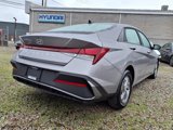 New 2025 Hyundai Elantra SE image 4