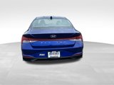 Used 2022 Hyundai Elantra SEL w/ Convenience + Premium Package image 4