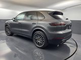 Certified 2021 Porsche Cayenne image 3