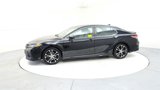 Certified 2019 Toyota Camry SE image 3