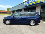 Used 2017 Chrysler Pacifica LX image 4