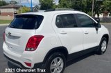 Used 2021 Chevrolet Trax LT w/ Premium Seat Package image 4