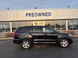 Used 2017 Ford Explorer XLT w/ Equipment Group 202A image 2