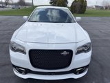 Used 2023 Chrysler 300 C image 3
