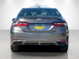Used 2022 Toyota Camry SE image 4