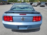 Used 2005 Ford Mustang Deluxe image 4