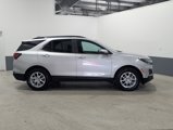 Used 2022 Chevrolet Equinox LT image 2