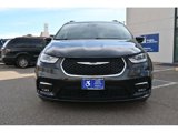 Used 2022 Chrysler Pacifica Touring-L image 4