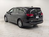 Used 2022 Chrysler Voyager LX image 5