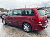 Used 2016 Dodge Grand Caravan American Value Package w/ UConnect Hands-Free Group image 4