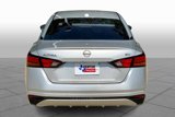 Used 2024 Nissan Altima 2.5 SV image 4