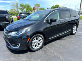 Used 2018 Chrysler Pacifica Touring-L Plus image 2