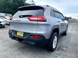 Used 2017 Jeep Cherokee Latitude w/ Safety/Convenience Group image 4