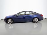 Used 2020 Toyota Avalon Limited image 4