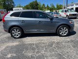 Used 2017 Volvo XC60 T5 Inscription image 2