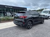 Used 2023 Chevrolet TrailBlazer RS w/ Sun and Liftgate Package image 4