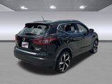 Used 2022 Nissan Rogue Sport SL w/ Premium Package image 3