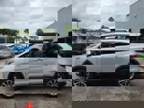 Used 2017 Hyundai Santa Fe SE image 2