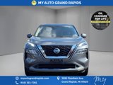 Used 2022 Nissan Rogue SV image 2