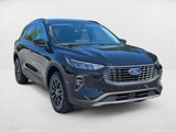 Used 2023 Ford Escape SE image 3