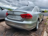 Used 2014 Volkswagen Passat TDI SEL Premium image 3