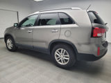 Used 2014 Kia Sorento LX w/ LX V6 Convenience Package image 3