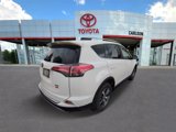 Used 2018 Toyota RAV4 XLE image 4