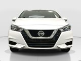 Used 2022 Nissan Versa SV image 2