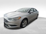 Used 2018 Ford Fusion SE w/ Fusion SE Technology Package image 2