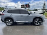 Used 2021 Nissan Rogue Platinum image 4