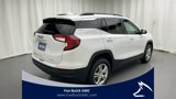 Used 2022 GMC Terrain SLE w/ Driver Convenience Package image 3