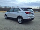 Used 2022 Chevrolet Equinox LS w/ Driver Confidence II Package image 4